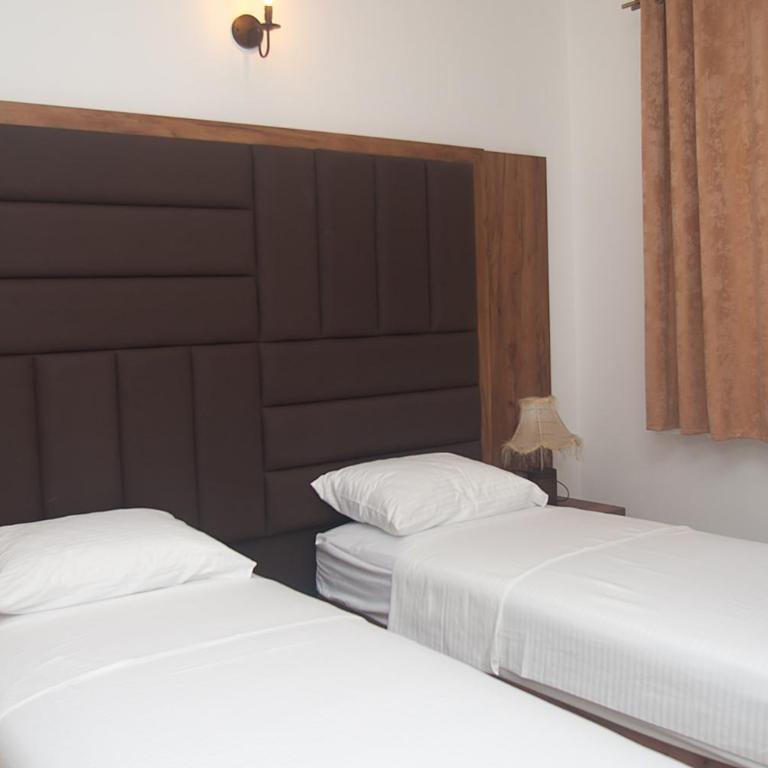 Vila Uma - Three-Bedroom Apartment - 34