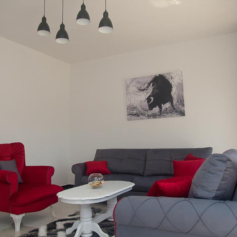 Vila Uma - Three-Bedroom Apartment - 25