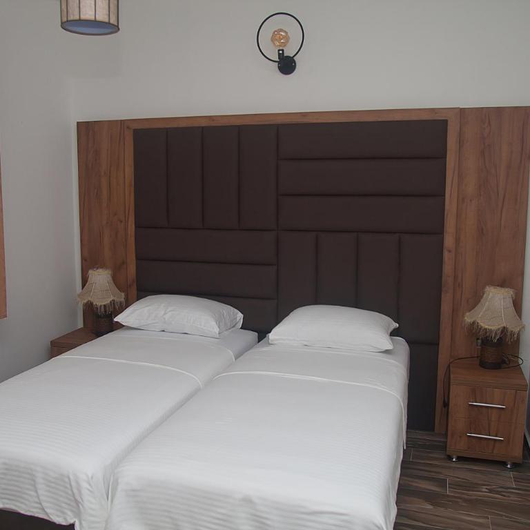 Vila Uma - Three-Bedroom Apartment - 27