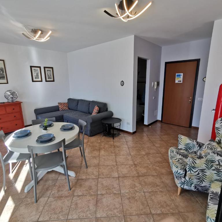 Near Villa Monastero and Castello di Vezio - Appartement - Vue sur Lac - 9