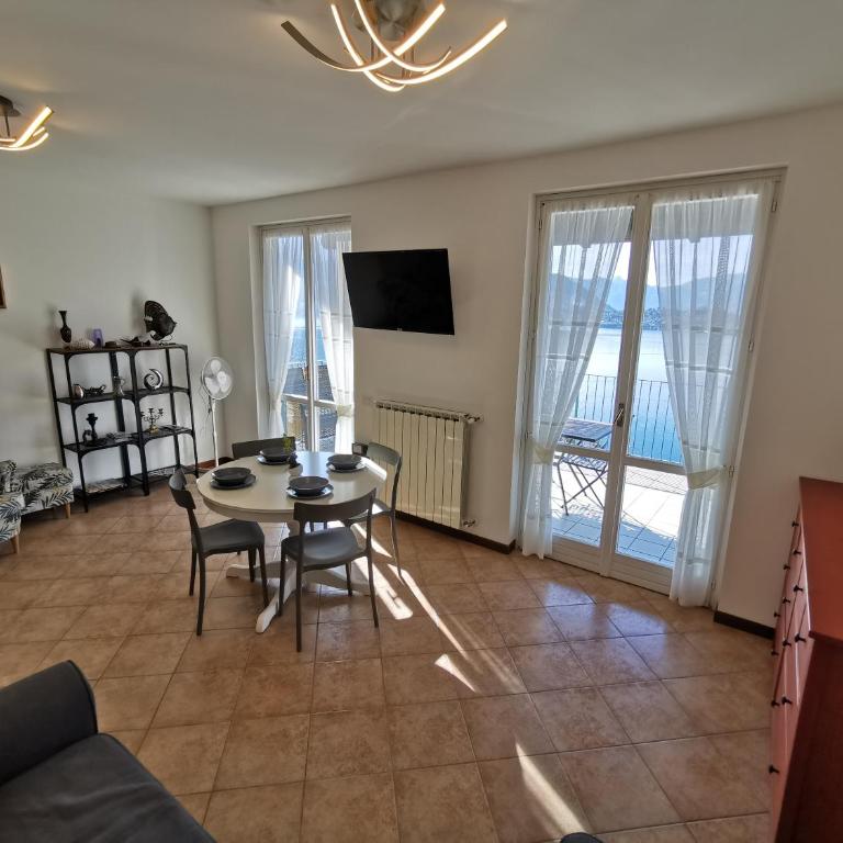 Near Villa Monastero and Castello di Vezio - Appartement - Vue sur Lac - 7