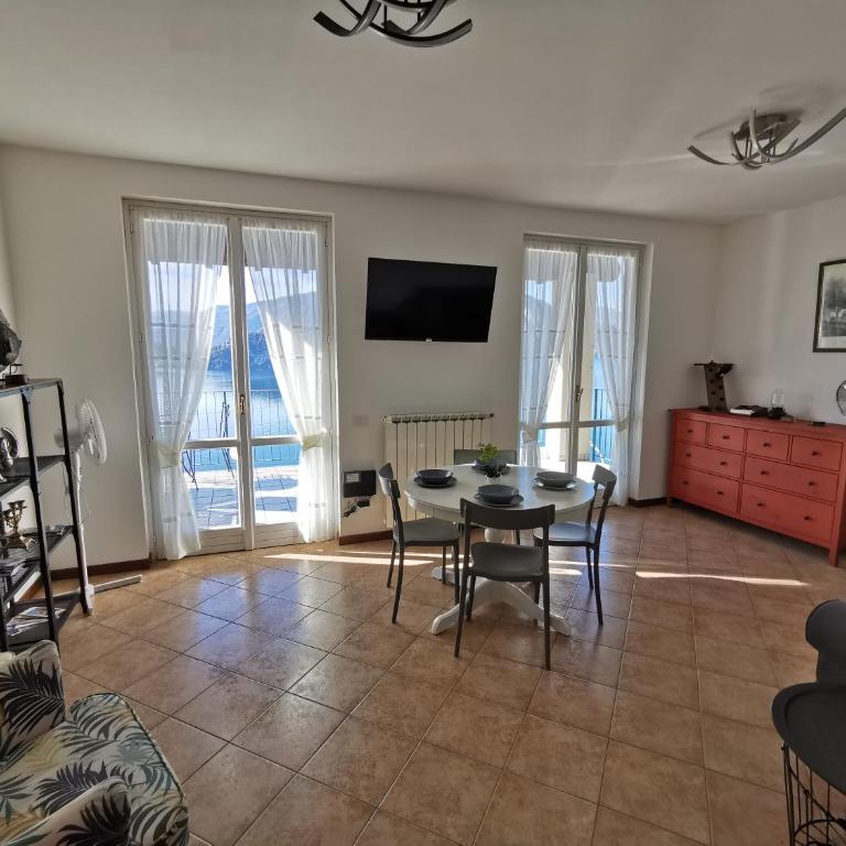 Near Villa Monastero and Castello di Vezio - Appartement - Vue sur Lac - 4