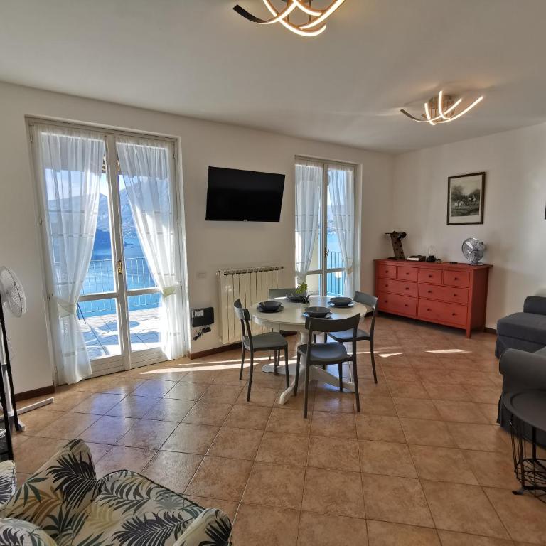 Near Villa Monastero and Castello di Vezio - Appartement - Vue sur Lac - 6