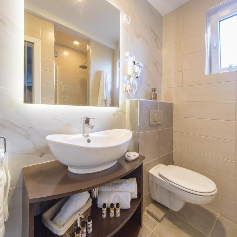Garni Hotel President de Luxe - Superior One-Bedroom Suite - 2