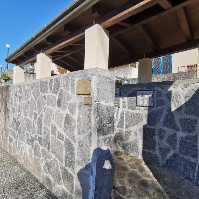 Near Villa Monastero and Castello di Vezio - Appartement - Vue sur Lac - 33