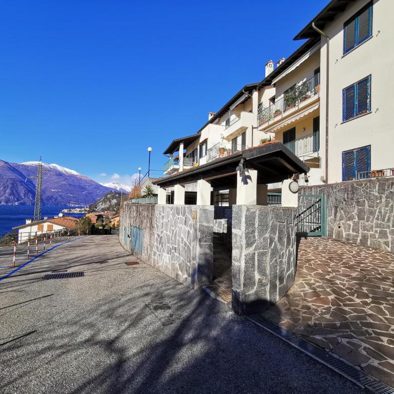 Near Villa Monastero and Castello di Vezio - Appartement - Vue sur Lac - 31