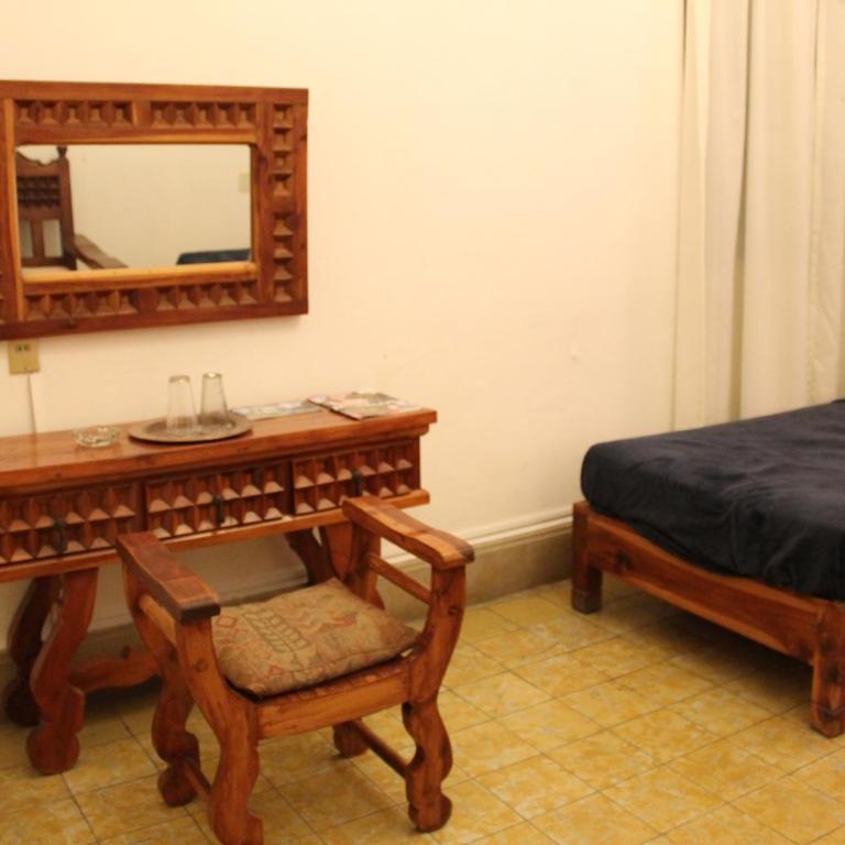 Home Sweet Home - Double Room with Shared Bathroom - 1
