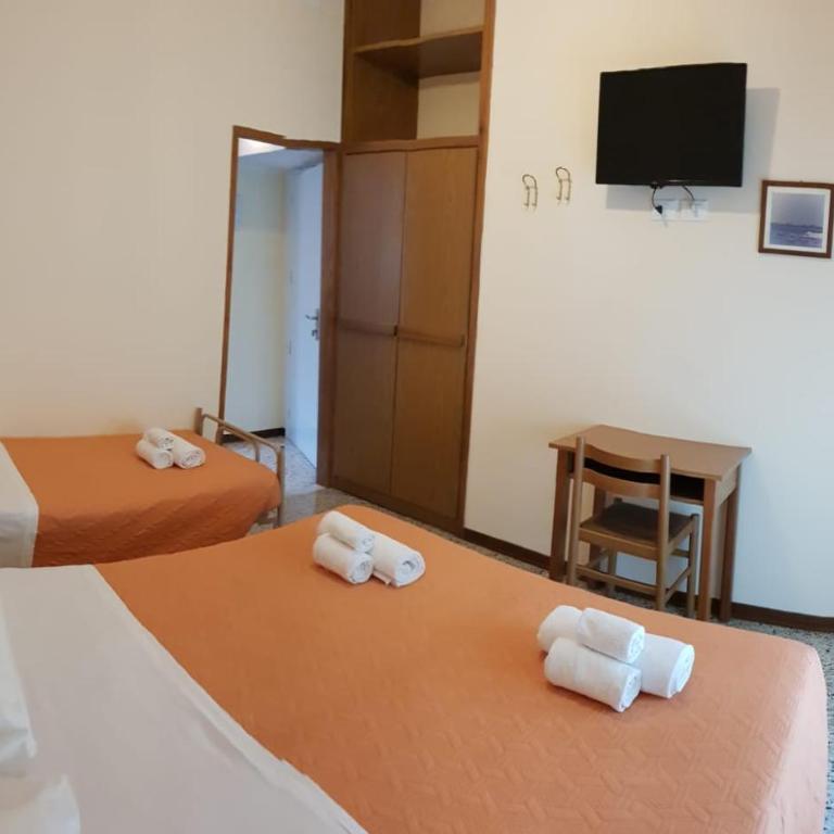 Hotel Amalfi - Camera Tripla Standard - 2