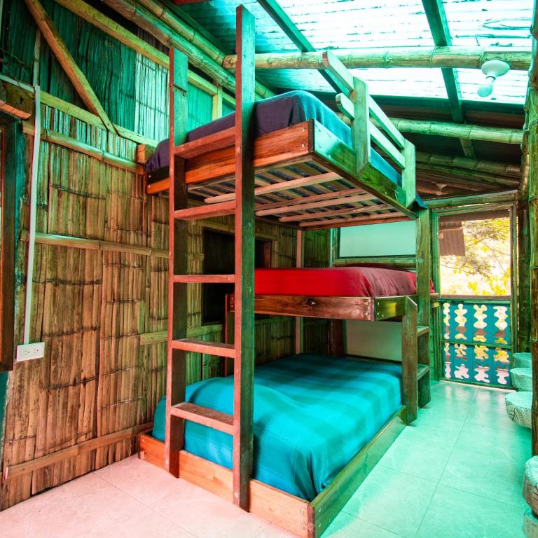 Río Muchacho Organic Farm - Triple Room with Private Bathroom - 2