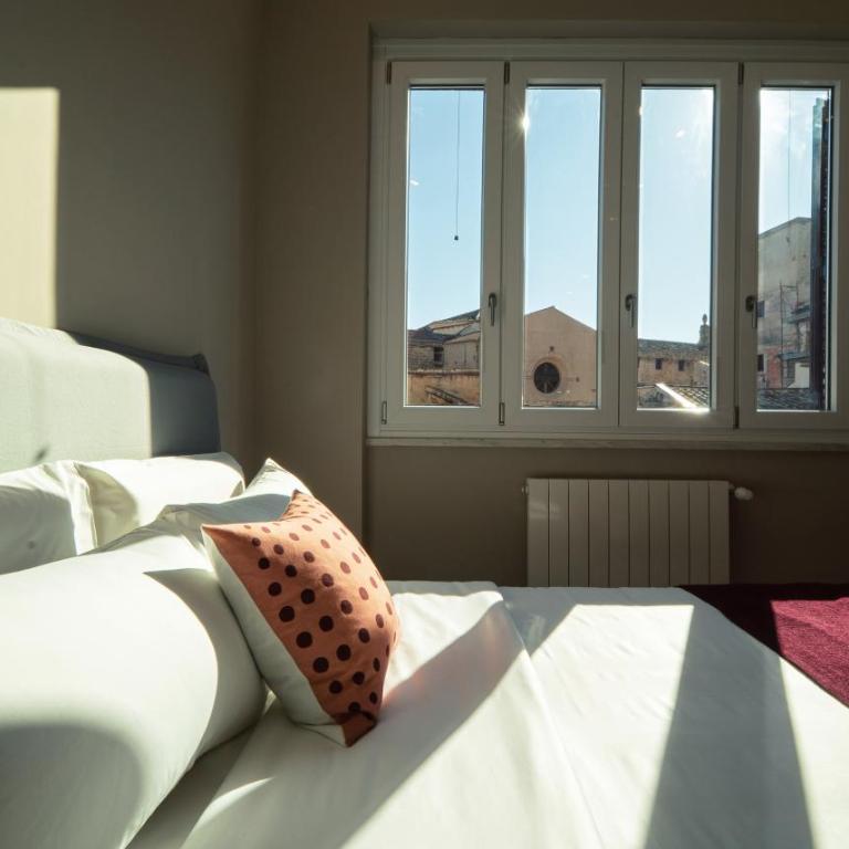 Zefiro Suites - Deluxe Double Room - 2