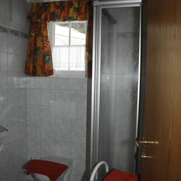 Apart Ebene - Apartment mit 2 Schlafzimmern und Balkon - 1