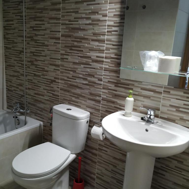 Pension Cuatro Torres - Twin Room with Bathroom - 8