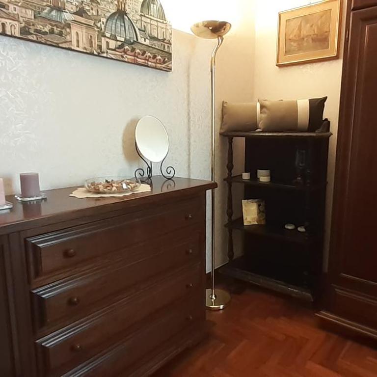 Pini di Roma-New and cozy apt in Rome city center- Metro A "Re di Roma" - Appartamento con 2 Camere da Letto - 12