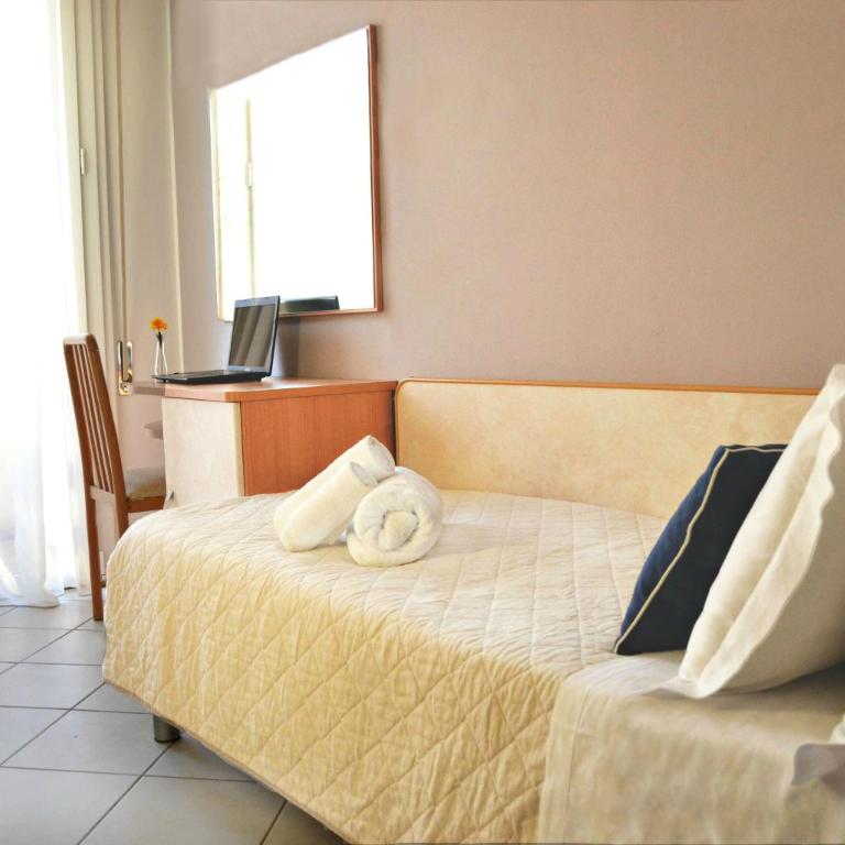 Hotel Prestige - Camera Singola con Balcone - 2