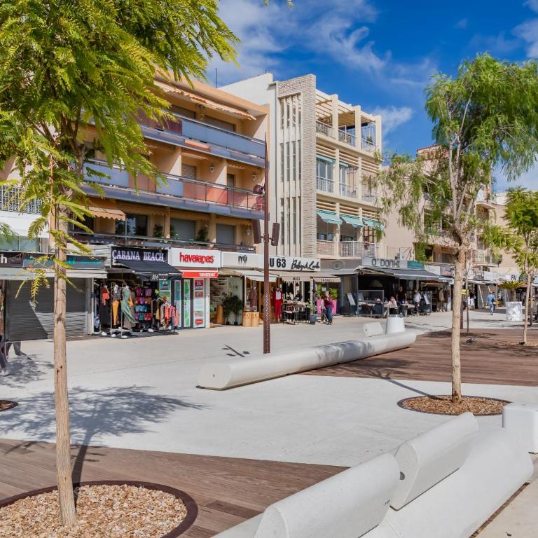 Les balcons de Bandol Centre ville avec vue mer et face à la plage - Studio - 21
