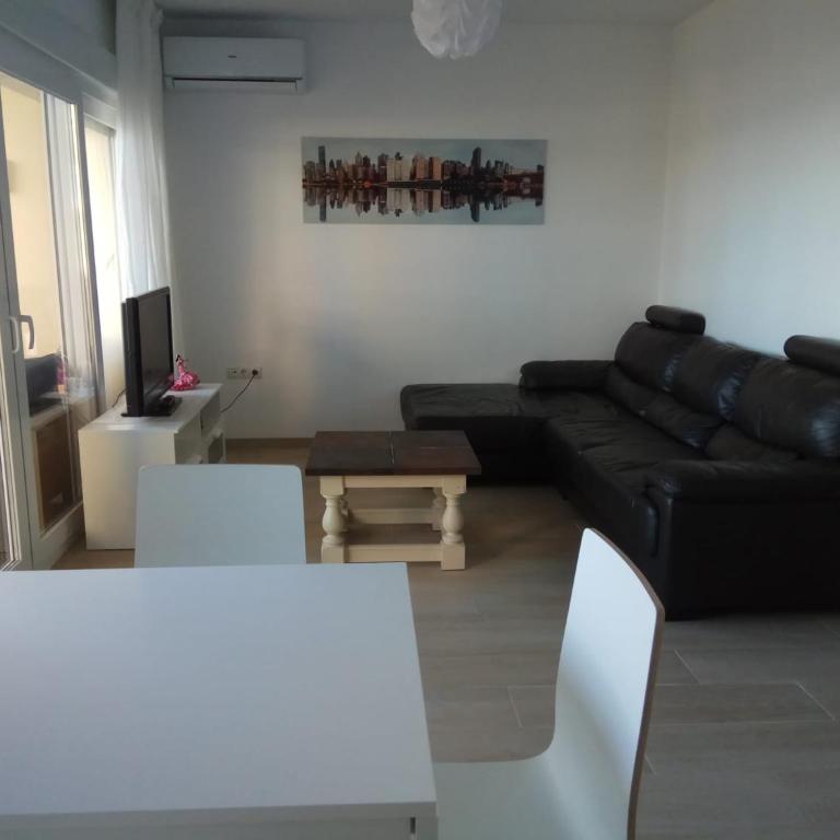 Esplendido APARTAMENTO, CARIHUELA EDIFICIO EL REMO, PRIMERA LÍNEA - Apartamento de 2 dormitorios - 14
