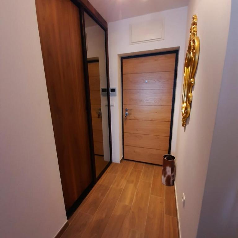 Alpin Apartments Jahorina - Deluxe Apartment - 8