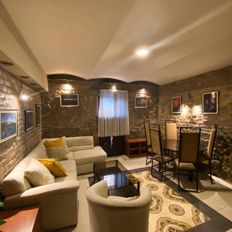 Apartments HOUSE OF THE GREATS Skadarlija - Dupleks Apartman - 2