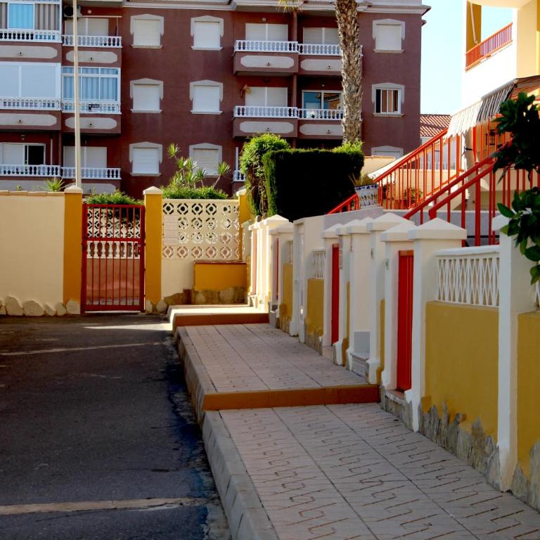 Appartement BlancoSol in La Mata - Two-Bedroom Apartment - 19