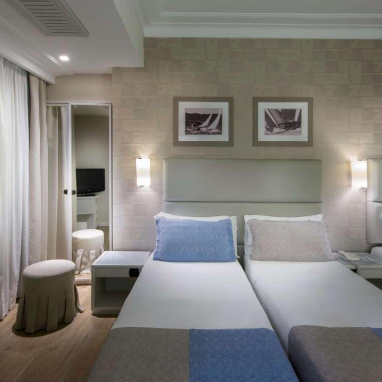 BW Signature Collection Hotel Paradiso - Camera Queen Comfort con Letto Singolo Supplementare - 2