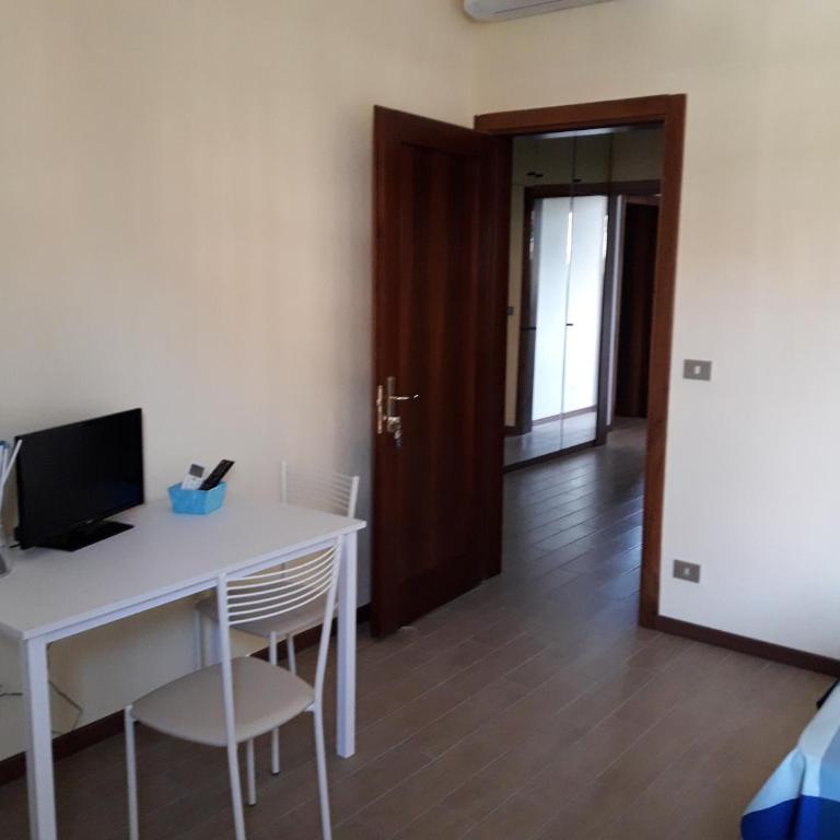 La Casa Nel Verde 2 - Camera Matrimoniale/Doppia con Letti Singoli con Bagno Privato Esterno - 11