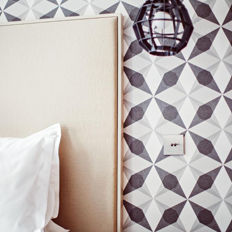 Monsieur Cadet Hotel & Spa - Chambre Double de Luxe - Accès Gratuit au Hammam - 4