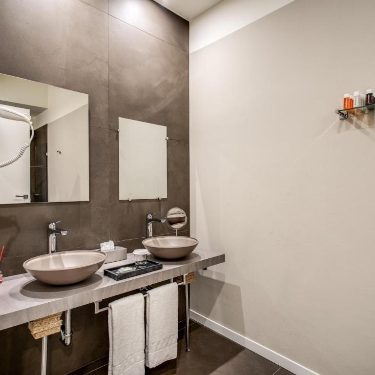 Suite Santa Tecla - Appartamento con 2 Camere da Letto - 8