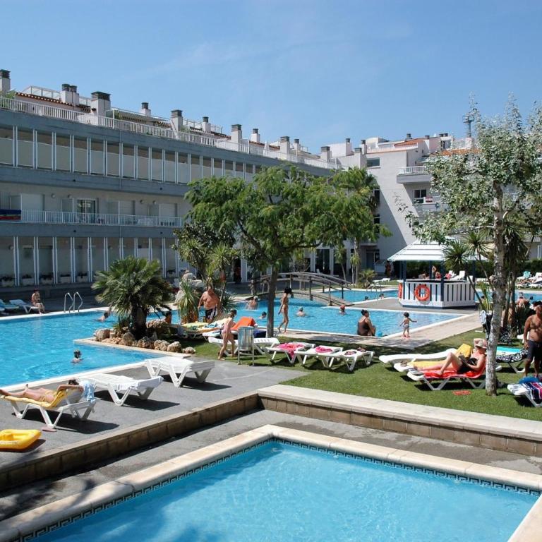 Illa Mar Dor 141 - One-Bedroom Apartment - 2