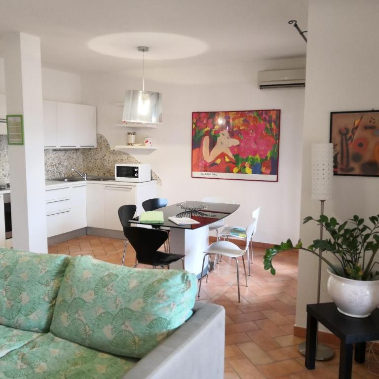 Sa Mirada Apartments - Two-Bedroom Apartment with Terrace - Split Level - 11