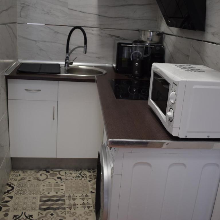 Los Tilos Apartments - Two-Bedroom Apartment - 26