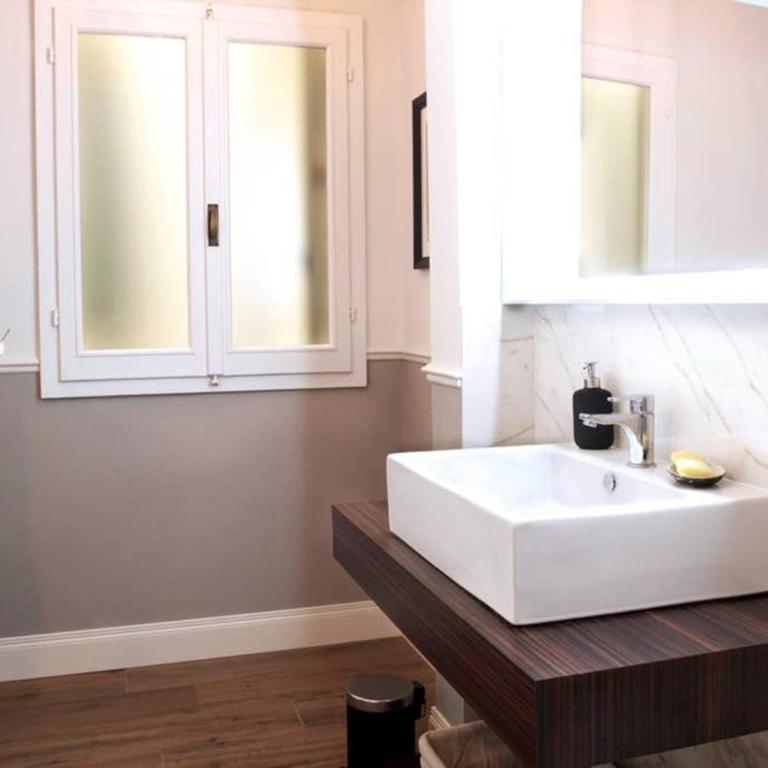 Dandy house on the Arno river - Two-Bedroom Apartment - 27