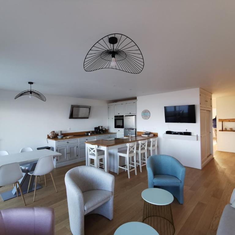 Amour Baie - Apartment with Sea View - 4