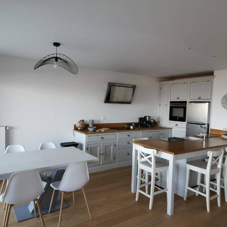 Amour Baie - Apartment with Sea View - 14