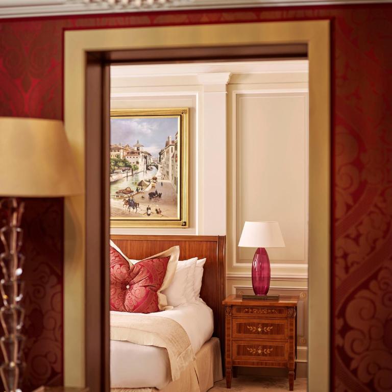 Hotel Principe Di Savoia - Dorchester Collection - Suite Principe - 4
