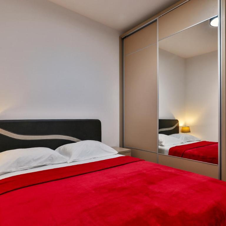 Montesun Boka Apartments - Deluxe Apartment - 10