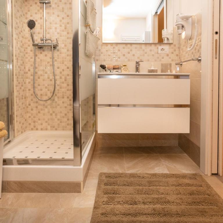 sweet home station - Two-Bedroom Apartment - 28