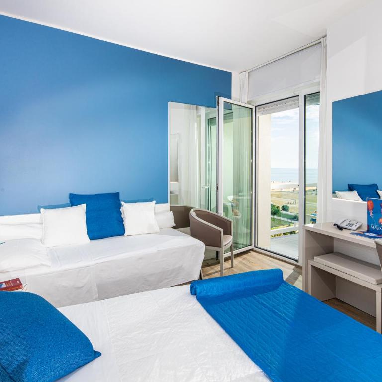 Majestic Beach Hotel & Wellness - Camera Tripla Comfort con Vista Mare Laterale - 1
