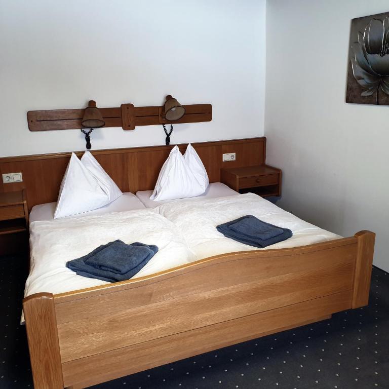 Landgasthof Hotel Zehenthof - Doppelzimmer mit Balkon - 2