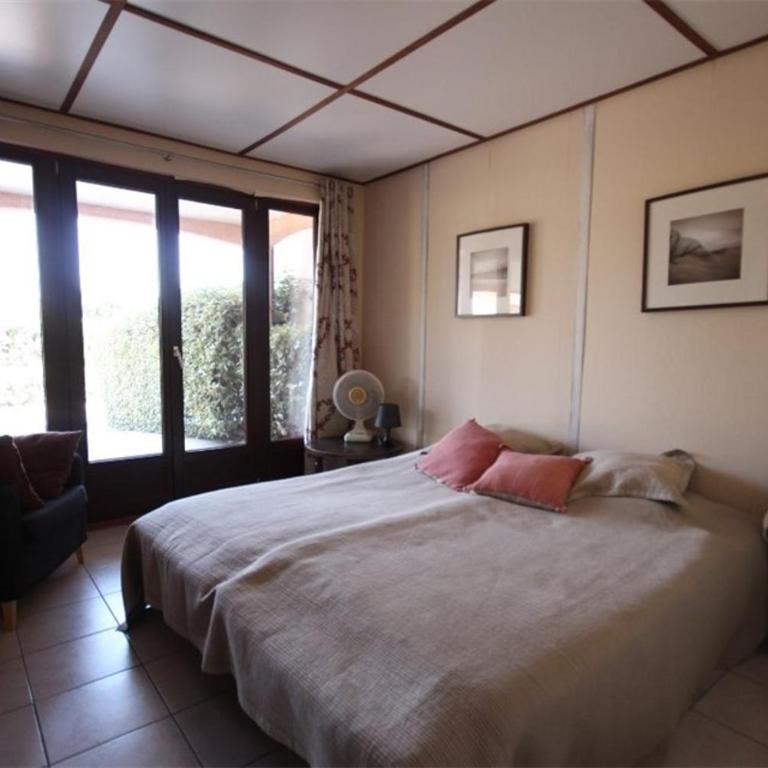 Domaine de vacances à 600m de la plage villa 4 chambres 9 couchages WIFI terrasse parking animations et piscines en supplément LRPDSH4 - Four-Bedroom House - 8