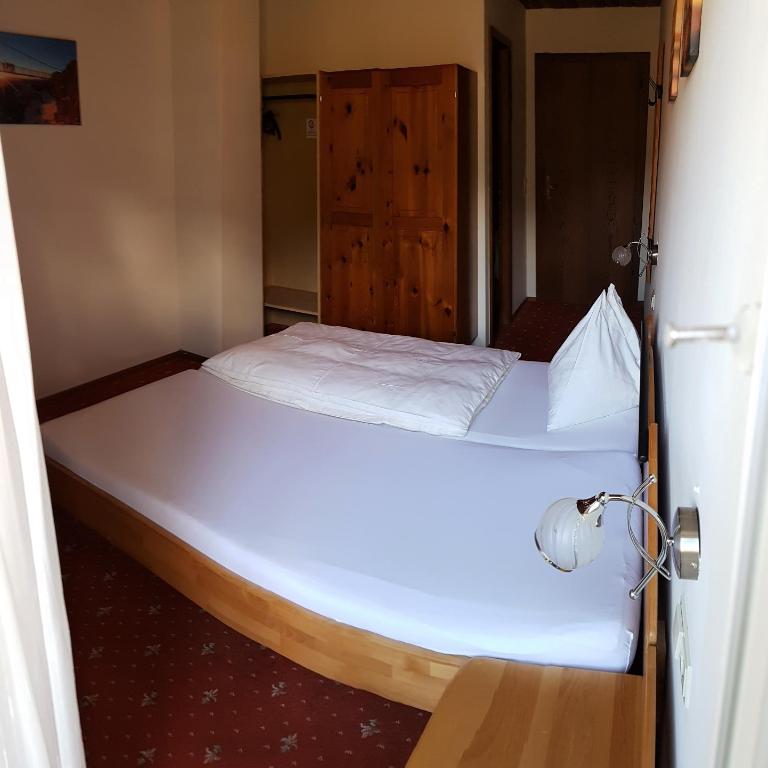 Landgasthof Hotel Zehenthof - Einzelzimmer mit Balkon - 2