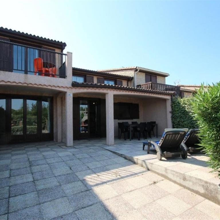 Domaine de vacances à 600m de la plage villa 4 chambres 9 couchages WIFI terrasse parking animations et piscines en supplément LRPDSH4 - Four-Bedroom House - 1