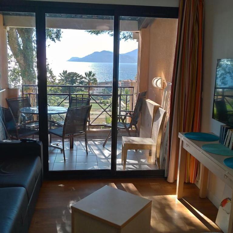 Studio cabine vue mer, piscine panoramique, parking couvert - Studio - Vue sur Mer - 4