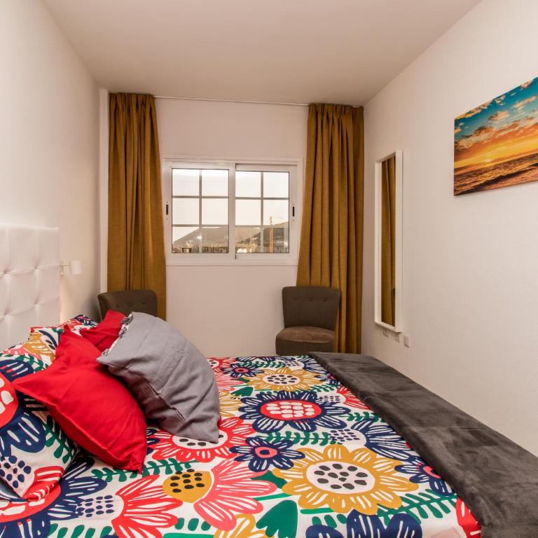 The Palm Mar Duplex - Three-Bedroom Apartment - 32