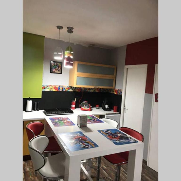 APPARTEMENT STYLE POP ART avec GARAGE CENTRE HISTORIQUE BEZIERS - Appartamento con 1 Camera da Letto - 21