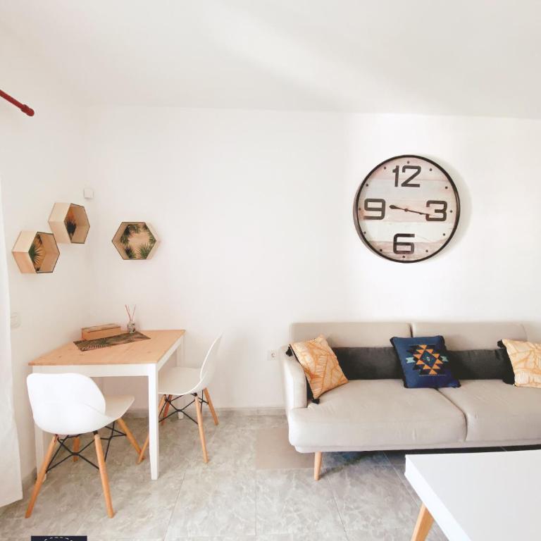 Old Town Puerto del Carmen - One-Bedroom Apartment - 7