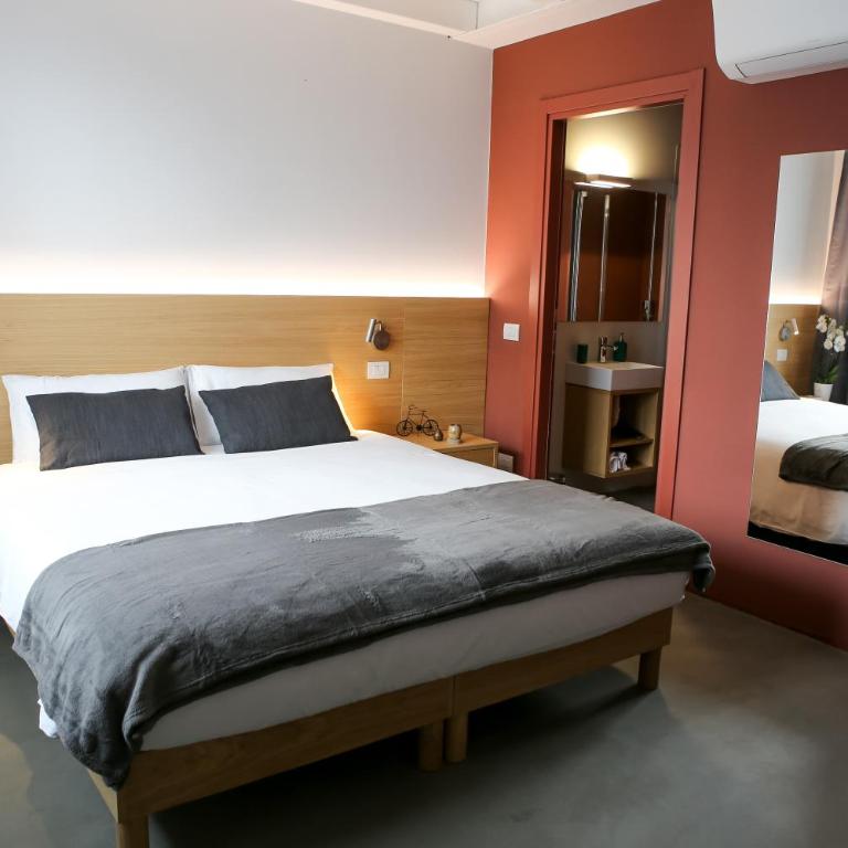 Bed and Bike Verona - Camera Matrimoniale/Doppia con Letti Singoli con Bagno Privato - 2