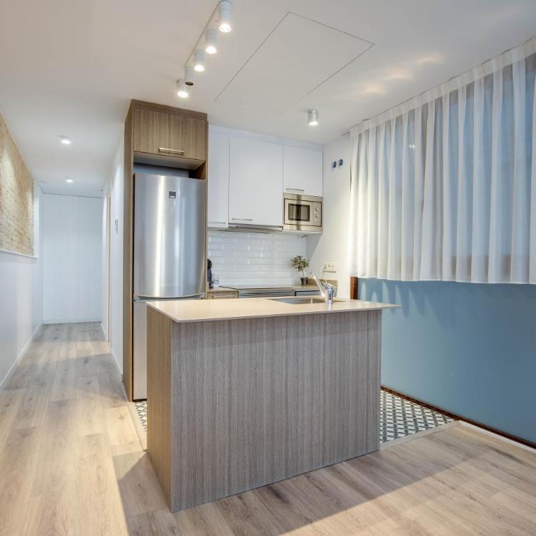LucasLand Apartments Barcelona - Apartamento de 2 dormitorios - 19