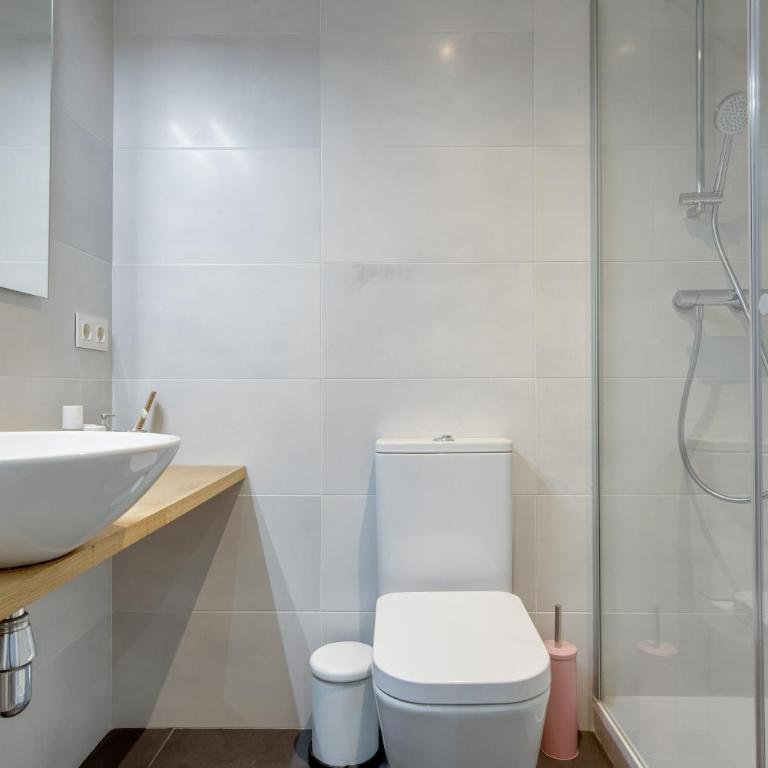 LucasLand Apartments Barcelona - Apartamento de 3 dormitorios - 20