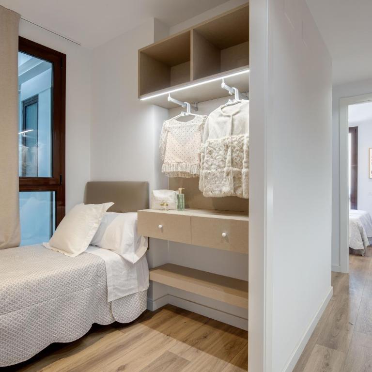 LucasLand Apartments Barcelona - Apartamento de 3 dormitorios - 4