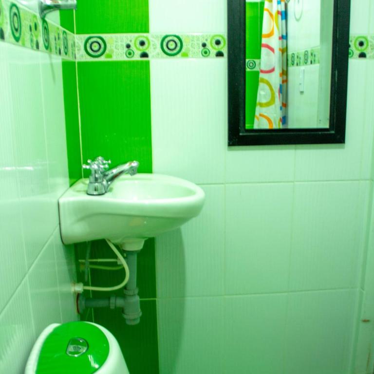 Hostal Luna Llena - Bed in 4-Bed Dormitory Room - 6